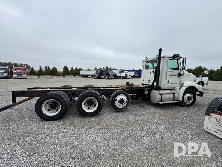 2006-ihc-9200i-truck-(pz14171,-unit-99451)-image-7