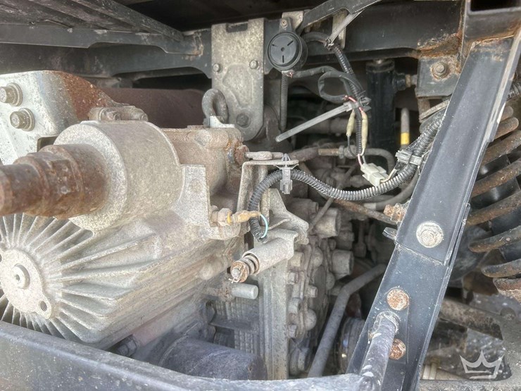 2019-kubota-rtvx1140-image-15