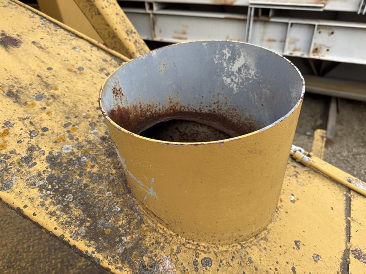 #1876-•-towable-reject-dumpster-image-32