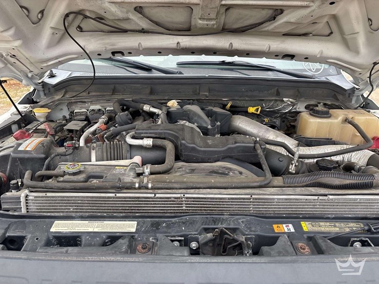 2012-ford-f550-image-14