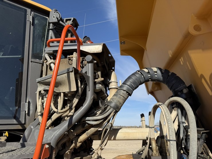 2020-volvo-a45g-image-14