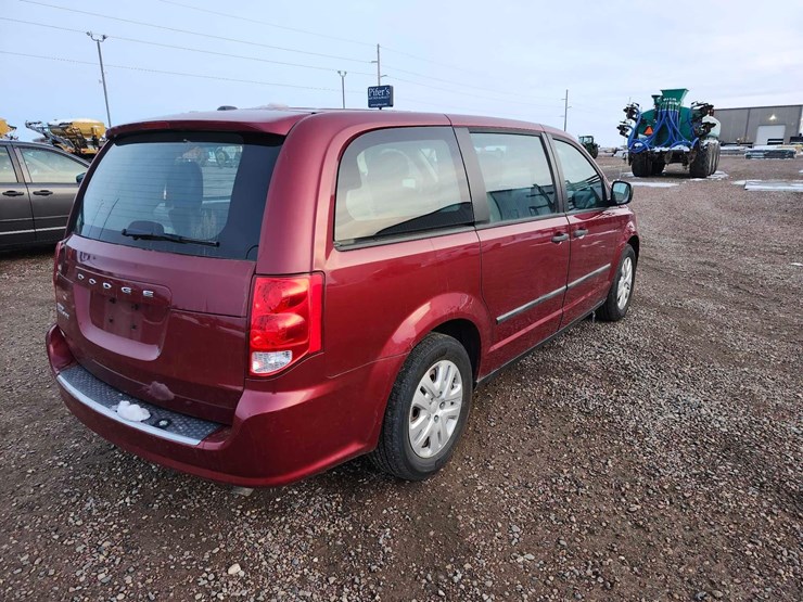 2014-dodge-grand-caravan-se-image-3