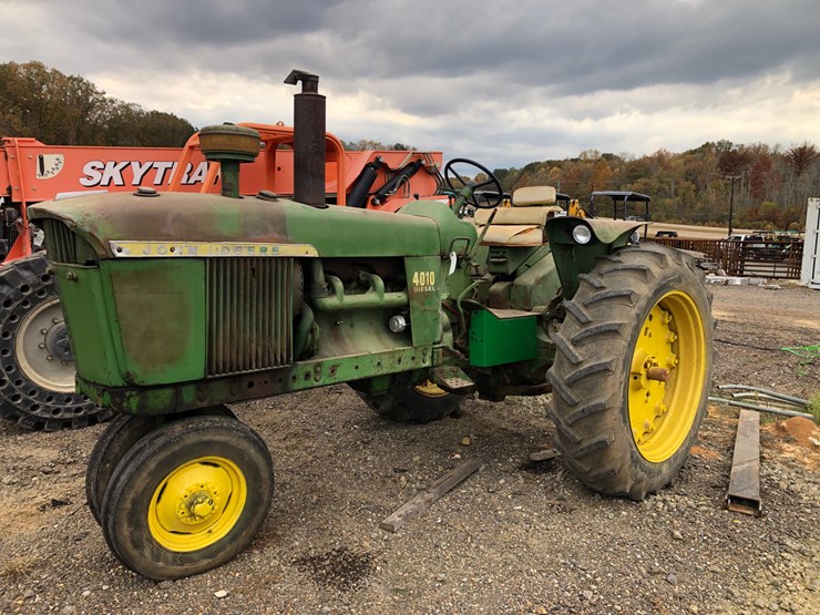 john-deere-4010-image-1