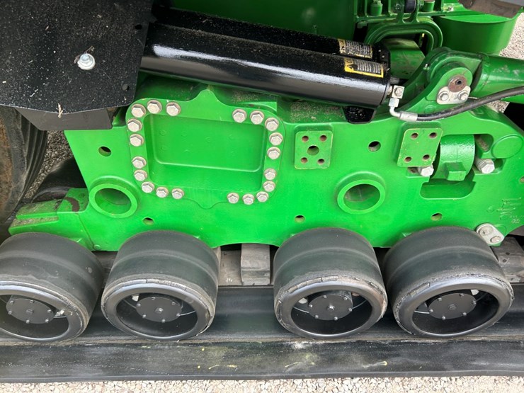 2013-john-deere-9560rt-image-61