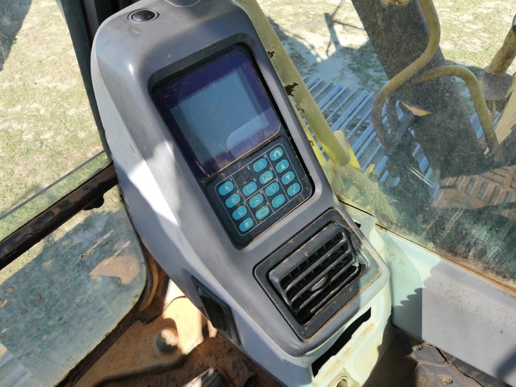 komatsu-pc200-lc-image-13