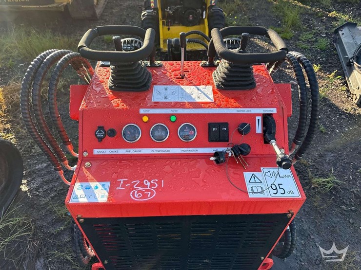 2024-agt-lrt23-mini-stand-on-track-loader-skid-steer-image-5