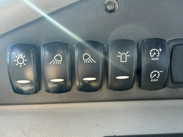 2020-volvo-a45g-image-99