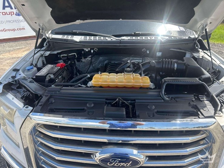 2016-ford-f150-image-8