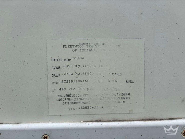 2004-fleetwood-wilderness-advantage-365-bsqs-38ft-t/a-5th-wheel-travel-trailer-image-5