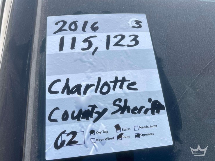 2016-ford-explorer-image-35