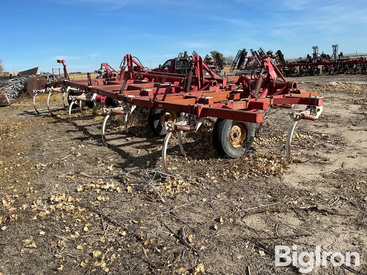 wilrich-30'-field-cultivator-image-5