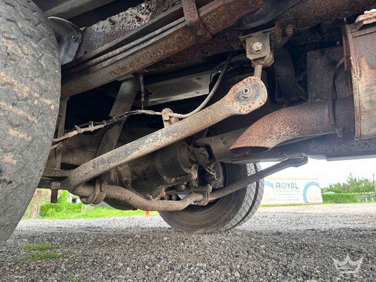 2005-chevrolet-c4500-altec-bucket-truck-image-33