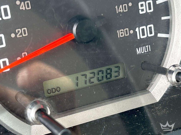 2016-isuzu-npr-image-6