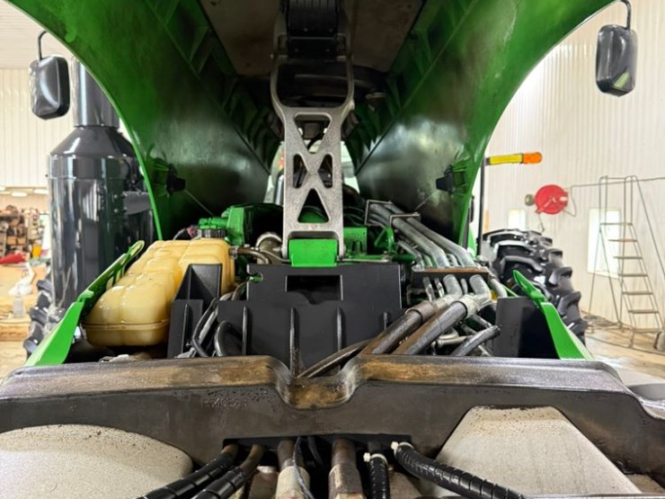 2016-john-deere-8245r-image-16