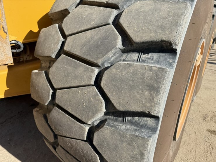 2020-volvo-a45g-image-105