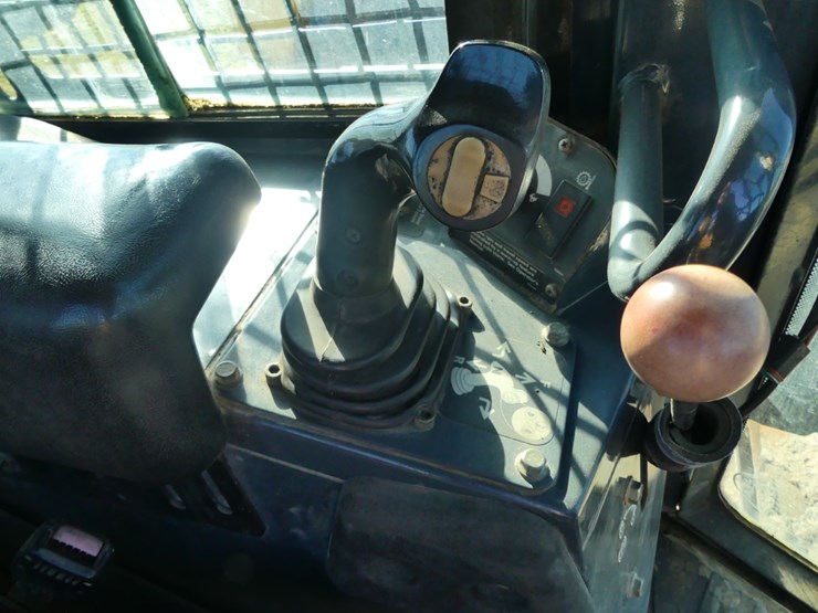 2006-deere-650j-lgp-image-11