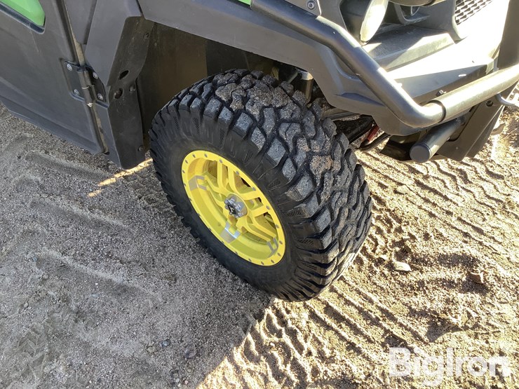 2023-john-deere-gator-image-20