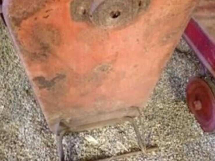 greyhound-wagon-piece-image-2