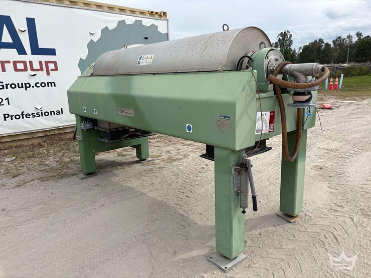 2006-dewatering-and-drying-centrifuge-image-2