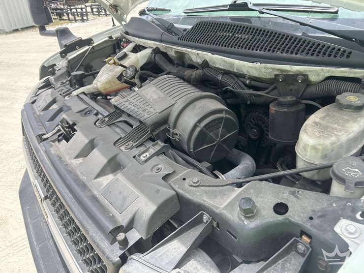 2015-chevrolet-express-4500-image-16