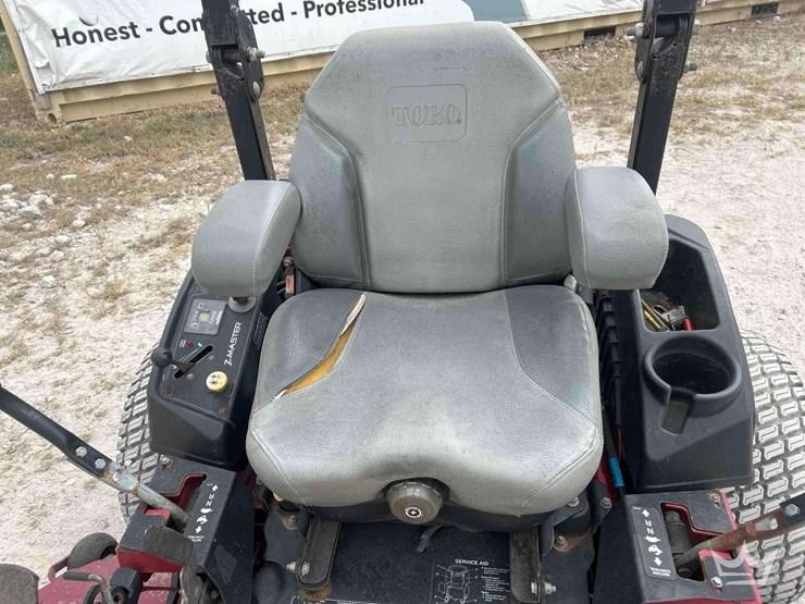 toro-z-turn-image-17