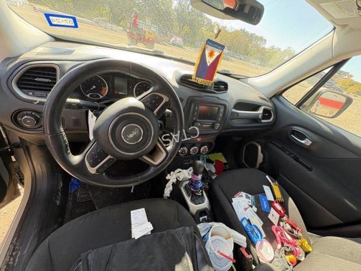 2015-jeep-renegade-image-12