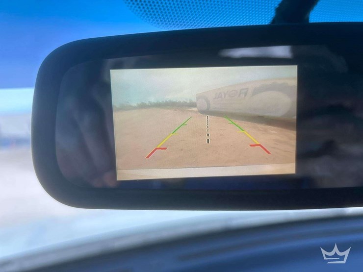 2016-ford-explorer-image-32