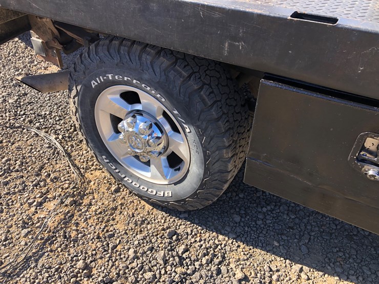 2008-dodge-2500-image-13