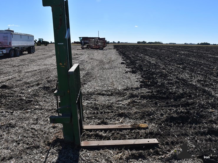 loader-fork-attachment-image-4