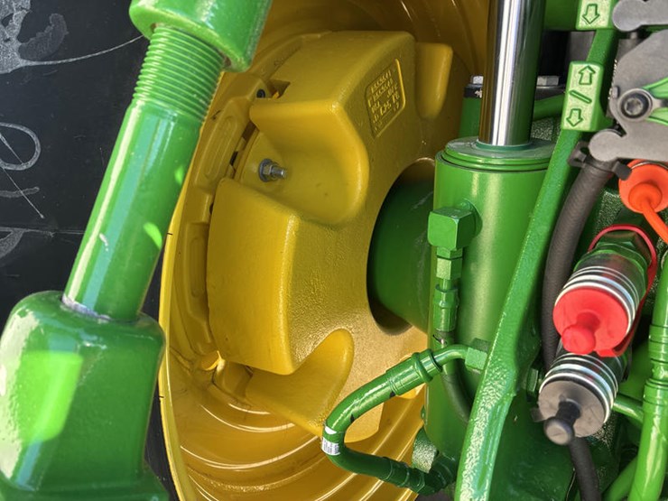 2024-john-deere-8r-410-image-64