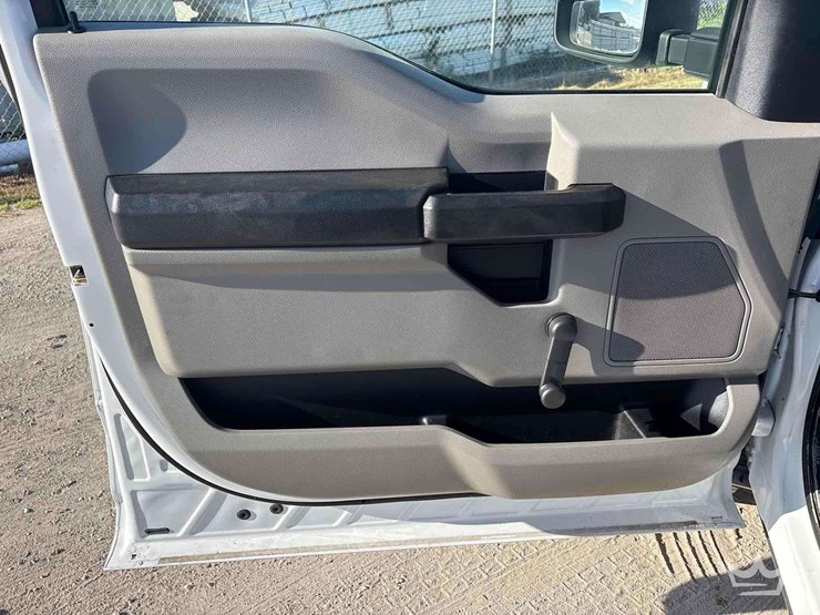 2019-ford-f350-image-11