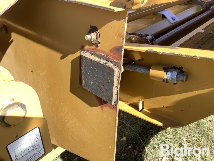 2003-haybuster-2650-image-13