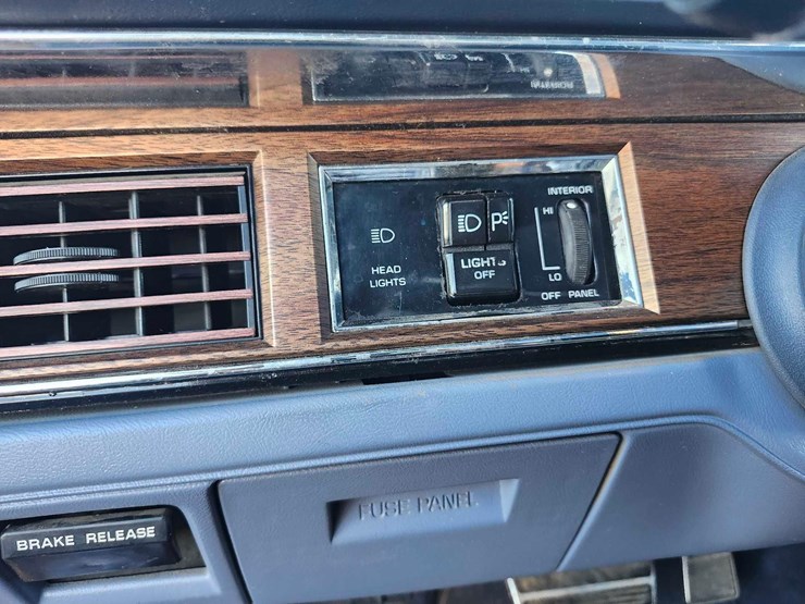 1985-oldsmobile-ninety-eight-regency-image-74