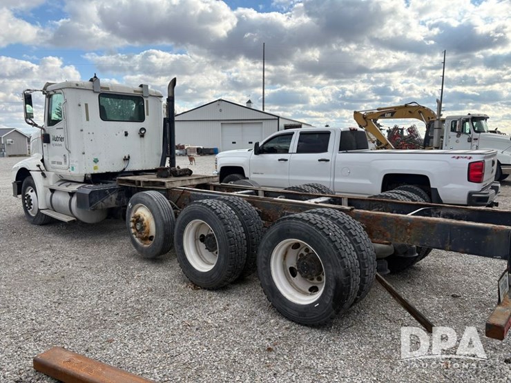 2006-ihc-9200i-truck-(pz14171,-unit-99451)-image-3