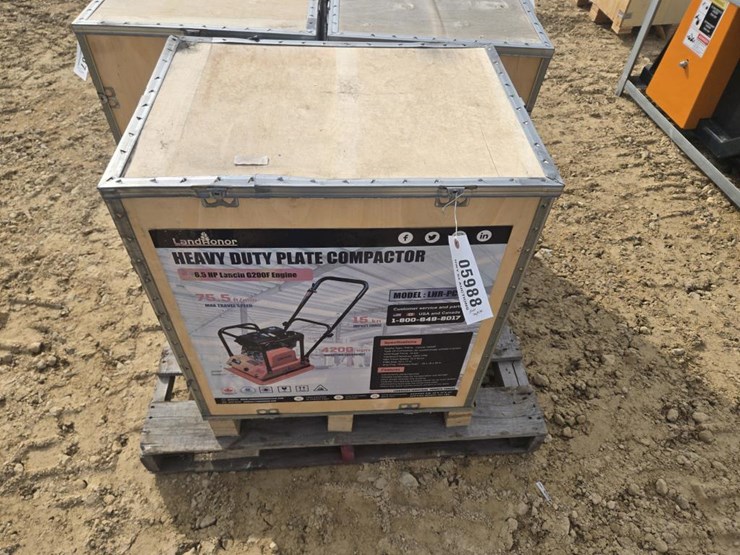 #5988-•-new-landhonor-heavy-duty-plate-compactor-lhr-pc90h-image-1