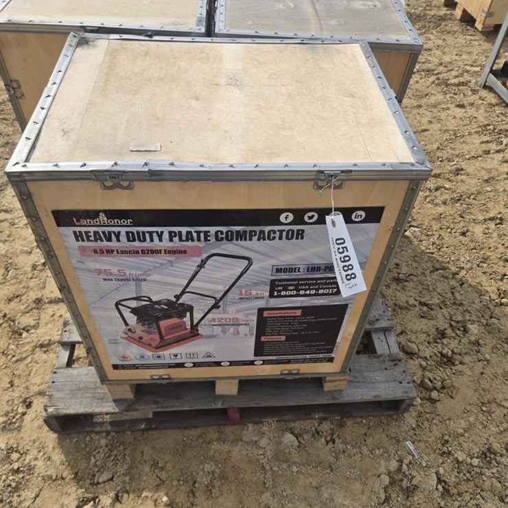 #5988 • NEW LANDHONOR HEAVY DUTY PLATE COMPACTOR LHR-PC90H