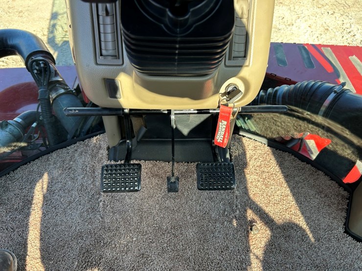 2013-case-ih-steiger-550-image-38