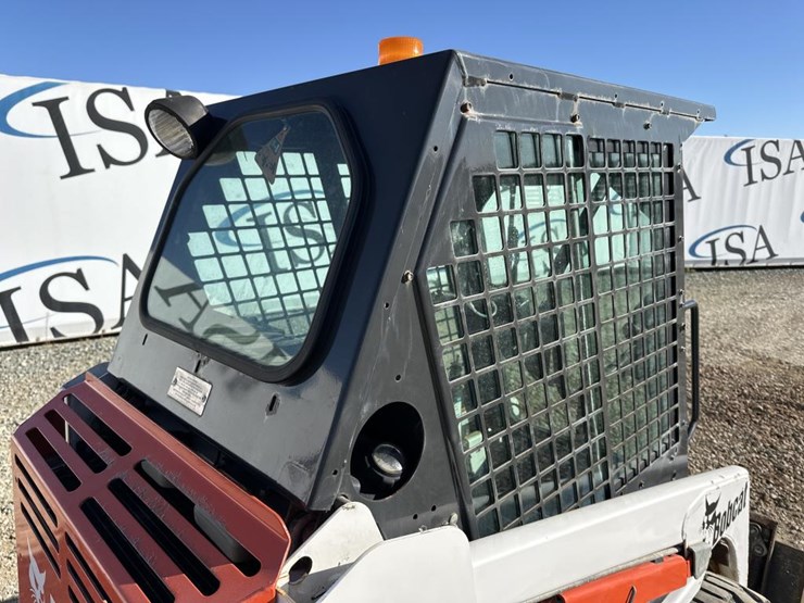 2015-bobcat-s70-image-21