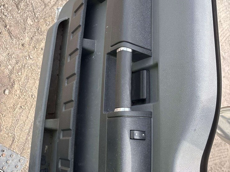 2012-ford-f750-image-15