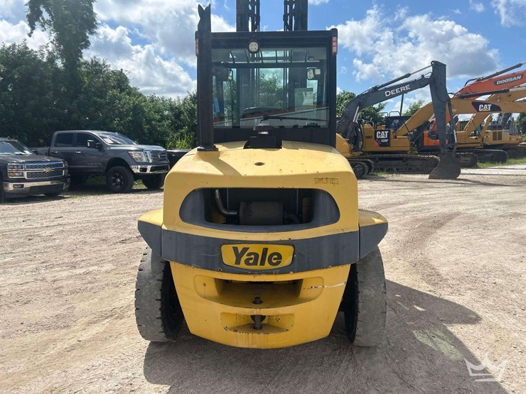 2009-yale-veracitor-135vx-12,150lbs-straight-mast-forklift-image-20