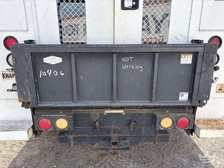 2017-ford-f550-image-19