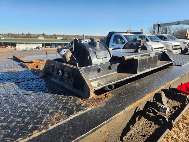 #1723-•-traileze-recovery-trailer-image-9