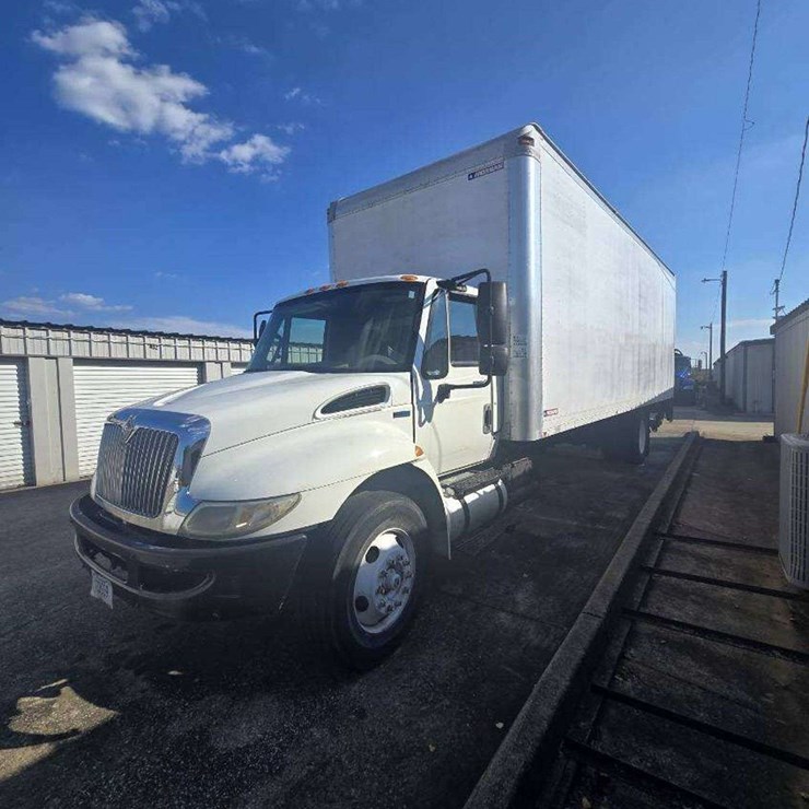 2013 INTERNATIONAL MA025 2013 International Box Truck