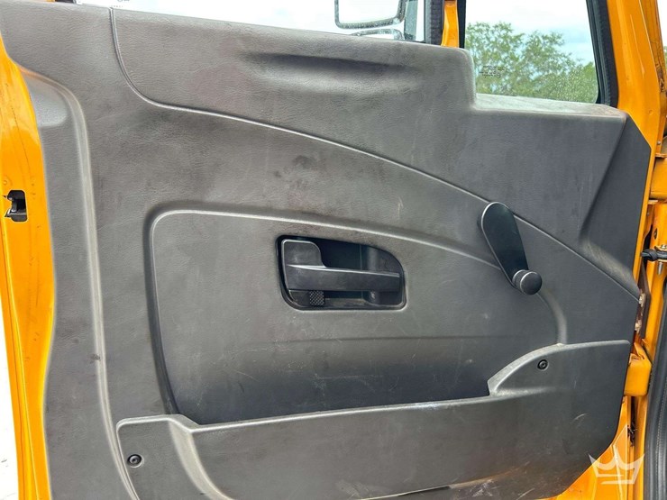 2013-international-durastar-4300-image-15