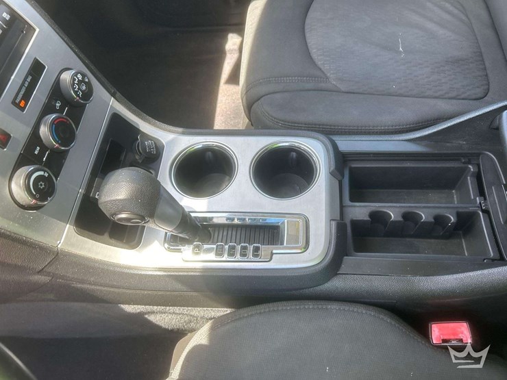 2010-gmc-acadia-image-16