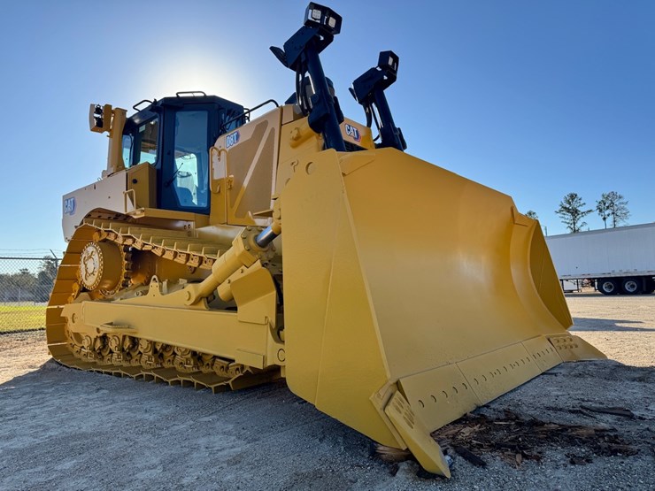 2019-caterpillar-d8t-image-4