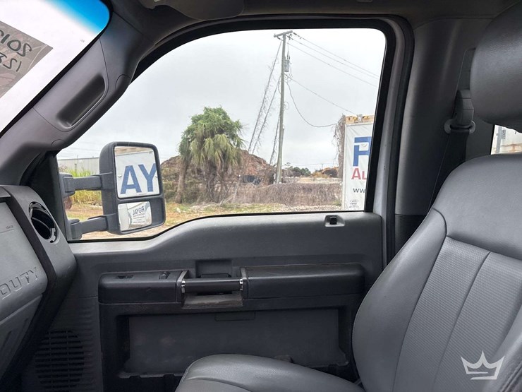 2012-ford-f550-image-13