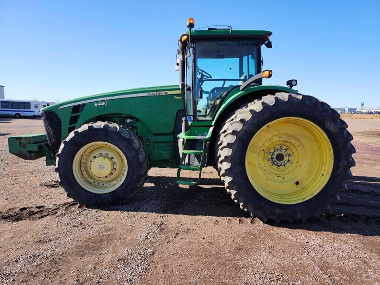 2007-john-deere-8430-image-9