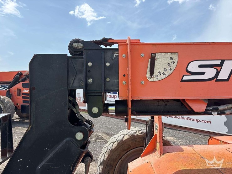 2017-sky-trak-6036-image-23