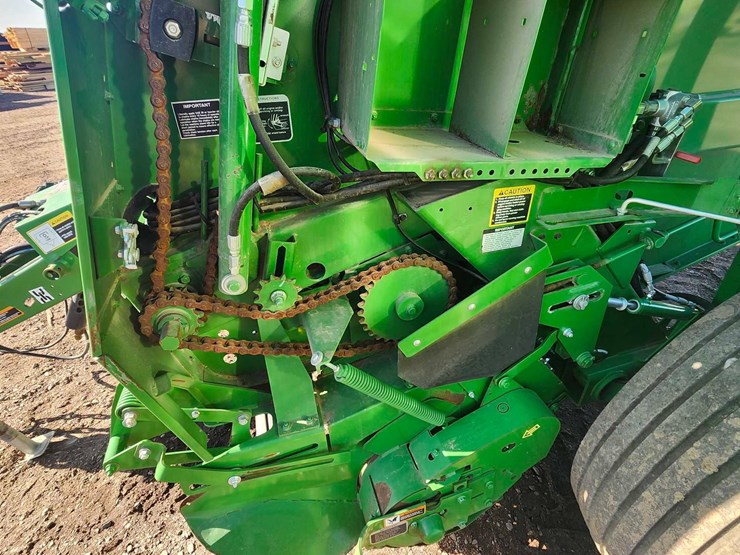 2021-john-deere-560r-image-21
